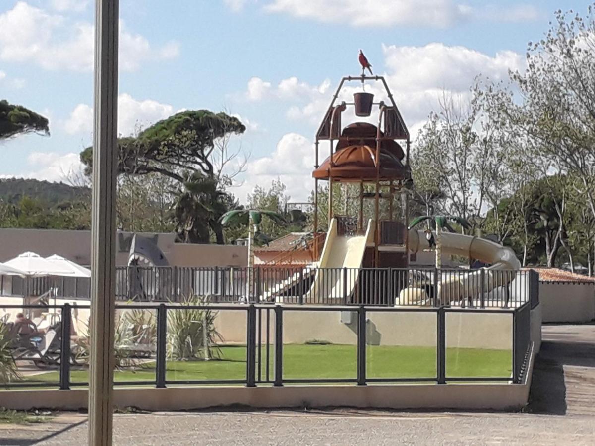 Campsite Mobil Neuf 2 6 Personnes Saint Aygulf *